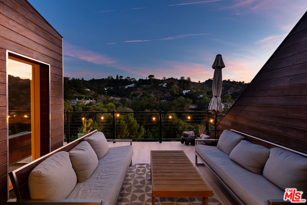 3866 Alta Mesa Drive