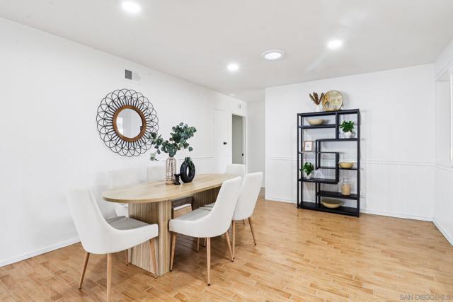 1422 Thermal Ave, San Diego CA: https://media.crmls.org/mediaz/1d5a05d7-390c-41d4-8136-411663fbade6.jpg