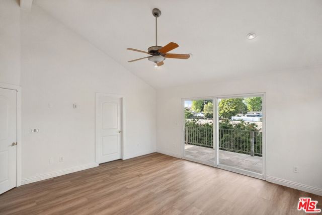 17805 Erwin Street, Encino CA: https://media.crmls.org/mediaz/1d5af0c0-0d3d-48af-8b26-b4a16de49759.jpg