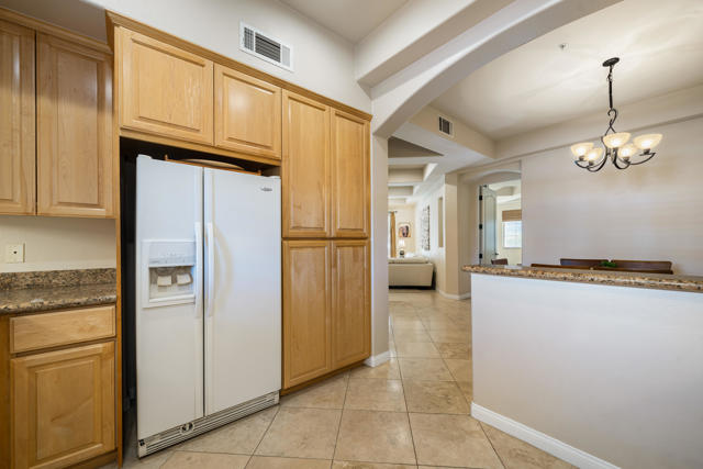 2701 Via Calderia, Palm Desert CA: https://media.crmls.org/mediaz/1d5b33a2-0363-477b-897d-fa4916bb82e9.jpg