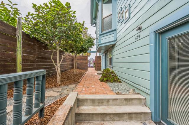 696 29th Street, Oakland CA: https://media.crmls.org/mediaz/1d5b809e-52d5-49a0-8e64-1734716c72a5.jpg