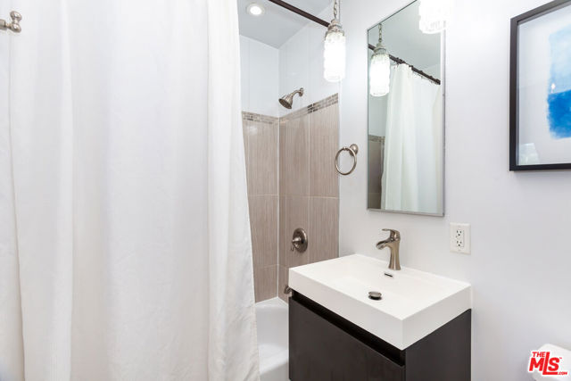 7830 PASEO DEL REY, 2 photo 8