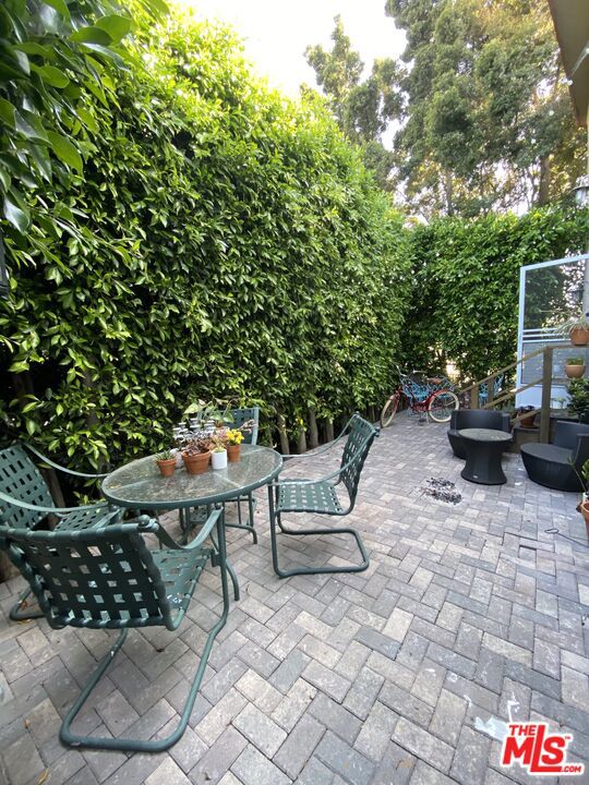 627 Westminster Avenue, 4 photo 14