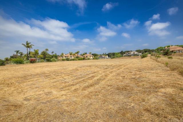 Detail Gallery Image 13 of 17 For 1009 Corte Barroso, Camarillo,  CA 93010 - – Beds | – Baths