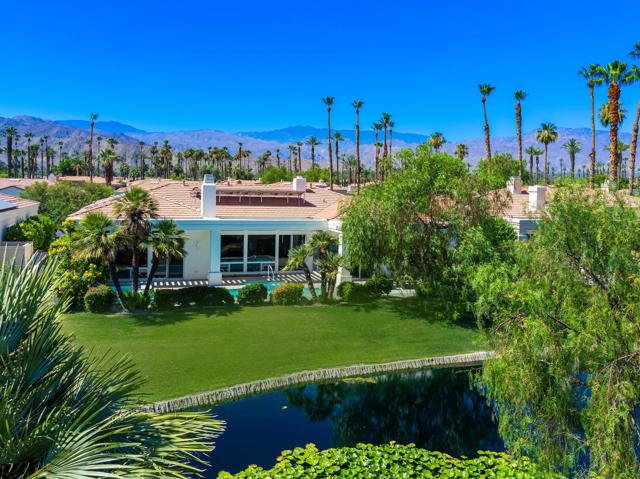 75070 Muirfield Court, Indian Wells CA: https://media.crmls.org/mediaz/1d604ecc-e695-4452-95f0-81b25304de0e.jpg