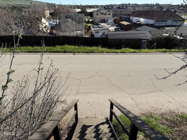 Detail Gallery Image 13 of 17 For 1445 L St, San Miguel,  CA 93451 - 4 Beds | 3 Baths