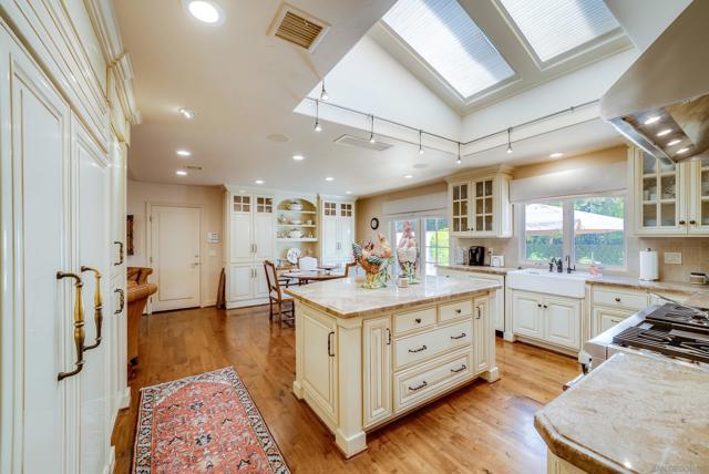 6150 La Fremontia, Rancho Santa Fe CA: https://media.crmls.org/mediaz/1d609ff0-a43d-4ffd-a4f3-cff6caac61d2.jpg