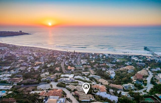 2516 Ruette Nicole, La Jolla CA: https://media.crmls.org/mediaz/1d60f138-8ca9-469a-93fa-b684511c6c5b.jpg