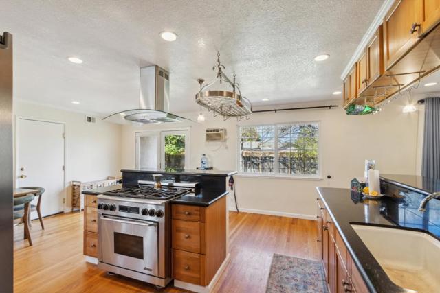 Image 6 of 38 For 20351 Clifden Way