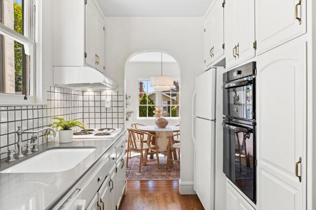 1000 Capuchino Avenue, Burlingame CA: https://media.crmls.org/mediaz/1d612294-aff2-4932-9e6c-09c26852b964.jpg