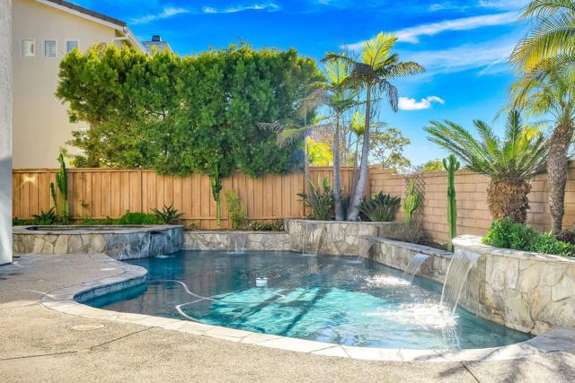 Detail Gallery Image 43 of 52 For 5273 Greenwillow Ln, San Diego,  CA 92130 - 5 Beds | 5/1 Baths