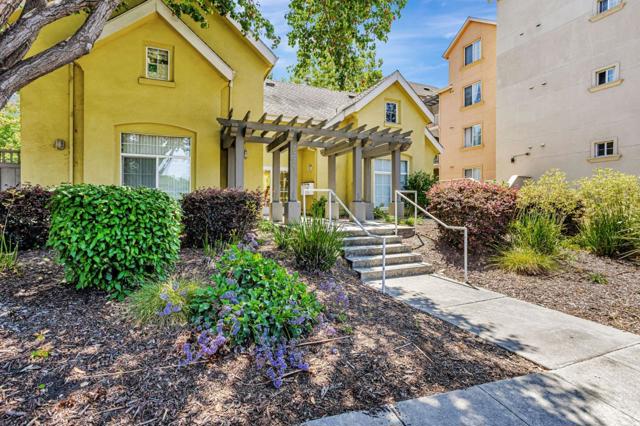 103 Whits Road, Mountain View CA: https://media.crmls.org/mediaz/1d6229d0-eeca-4fe5-be27-ccadeeff243e.jpg