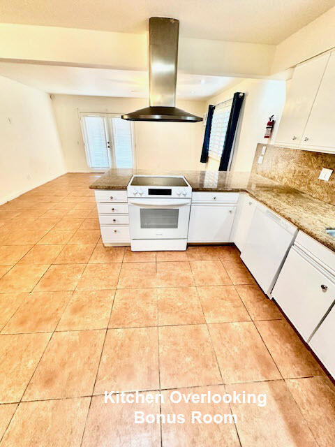 Image 6 of 44 For 73073 Santa Rosa Way