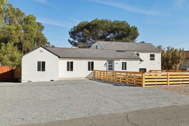 Image 4 of 65 For 589 Tyrone Street