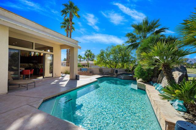1 Birkdale Circle, Rancho Mirage CA: https://media.crmls.org/mediaz/1d63ac84-69e5-421d-bf5c-687235cbd3cb.jpg