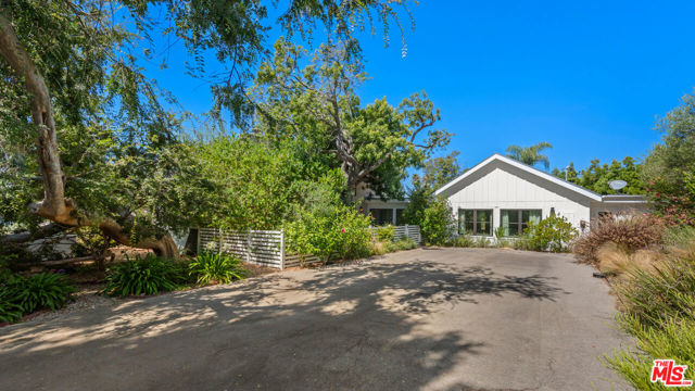 30060 Harvester Road, Malibu, California 90265, 2 Bedrooms Bedrooms, ,2 BathroomsBathrooms,Single Family Residence,For Sale,Harvester,24433003