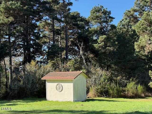 18391 Old Coast Highway, Fort Bragg CA: https://media.crmls.org/mediaz/1d646657-3b7e-45d8-81e8-7fc12ede6cb6.jpg