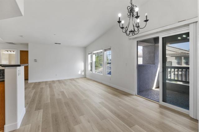 Detail Gallery Image 8 of 34 For 295 Churchill Ln, San Marcos,  CA 92078 - 2 Beds | 2 Baths