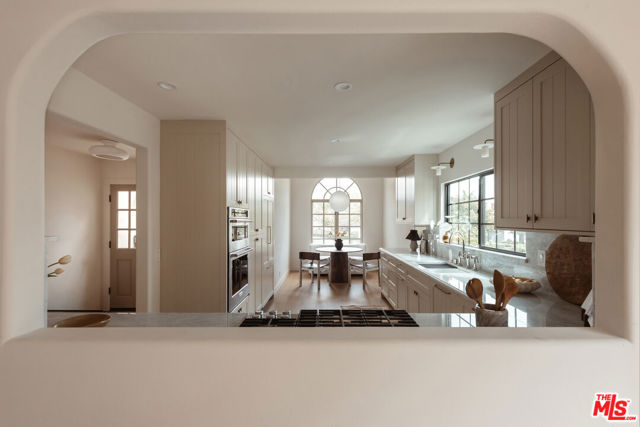 10 Village Circle, Manhattan Beach, California 90266, 3 Bedrooms Bedrooms, ,2 BathroomsBathrooms,Residential,Sold,Village,25585917 10 Village Circle, Manhattan Beach, California 90266, 3 Bedrooms Bedrooms, ,2 BathroomsBathrooms,Residential,Sold,Village,25585917