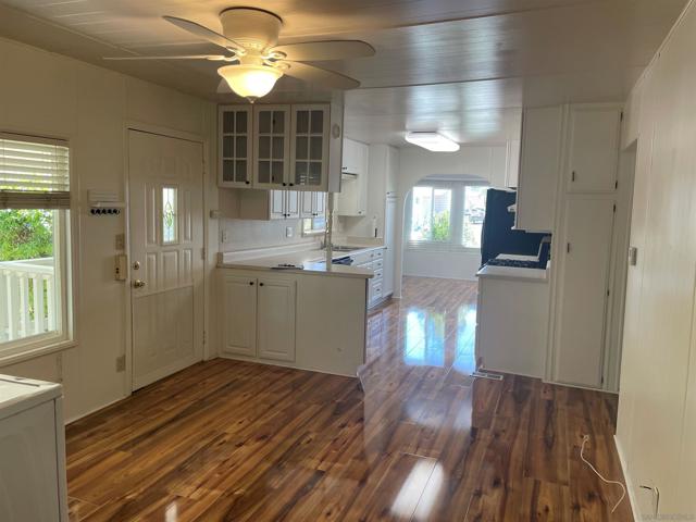 Image 4 of 13 For 1120 East Mission Rd  39