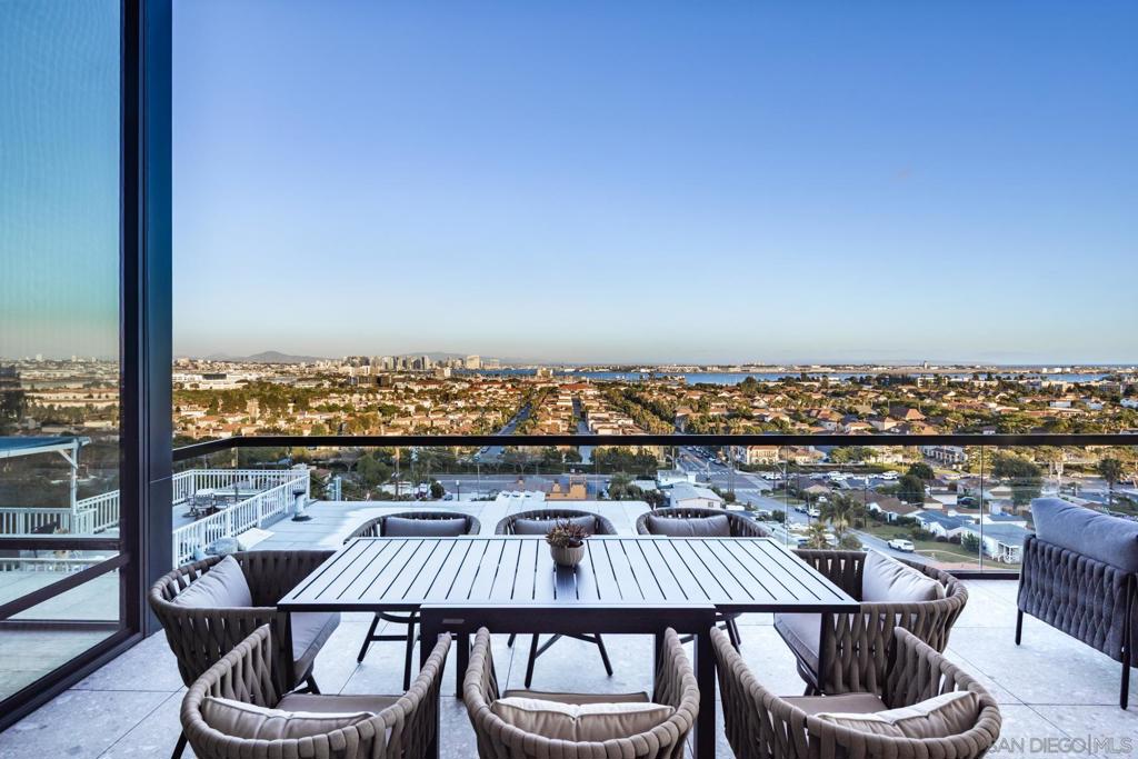 2035 Evergreen St - photo 8