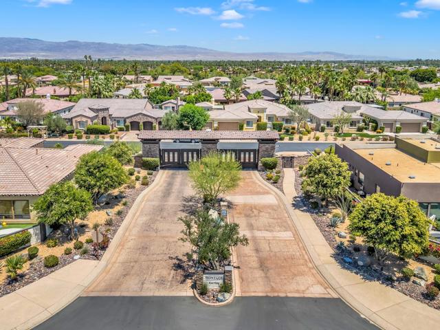 81025 Tranquility Drive, Indio CA: https://media.crmls.org/mediaz/1d687985-d8ee-41f4-bbc7-46874fab47f3.jpg