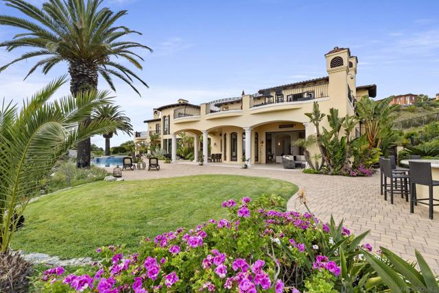 18233 Via Ambiente, Rancho Santa Fe CA: https://media.crmls.org/mediaz/1d696138-7375-488f-8e54-7b55d86da999.jpg