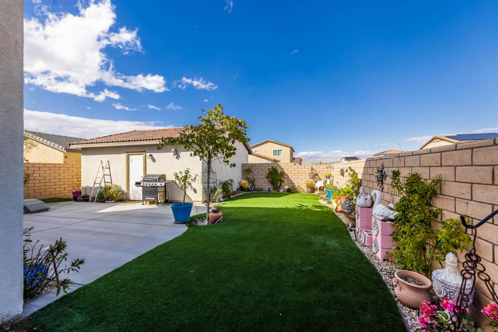 67448 Rio Oso Road, Cathedral City, CA 92234
