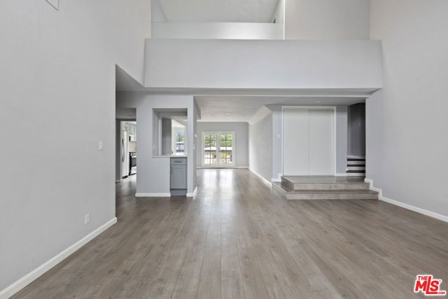 Image 3 for 630 Kelton Ave #302, Los Angeles, CA 90024