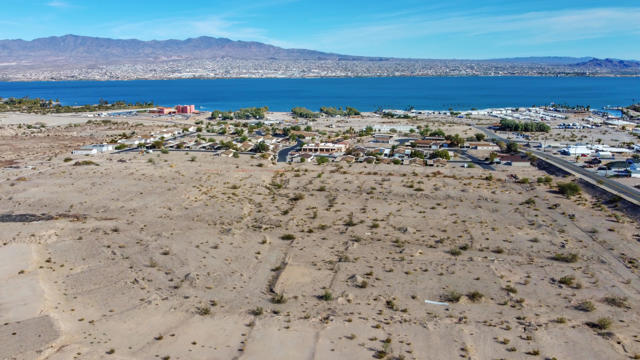 Image 61 of 83 For 12600 Havasu Lake Road