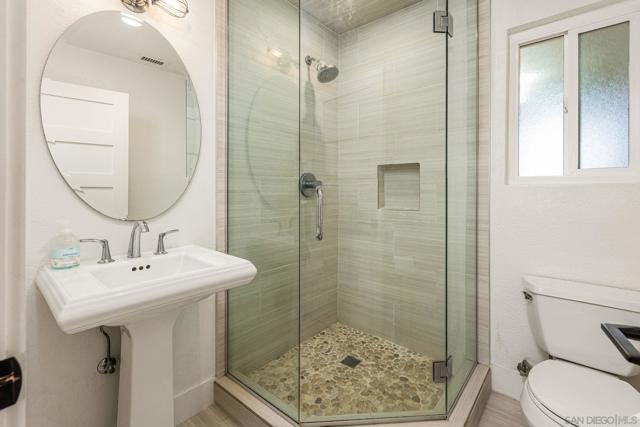 16641 Eagles Crest Rd, Ramona CA: https://media.crmls.org/mediaz/1d6b3dba-a88a-4189-be32-89f201bfa513.jpg