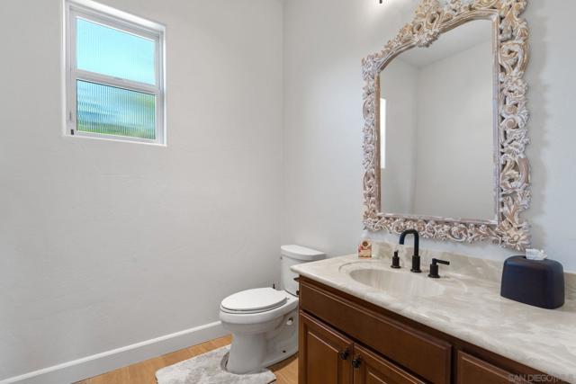 2255 Los Altos De Cerro, Ramona CA: https://media.crmls.org/mediaz/1d6b7624-e736-47b1-8ecc-bb416673cf52.jpg