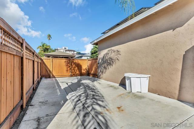 4502 Milton St, San Diego CA: https://media.crmls.org/mediaz/1d6bab0a-4581-4565-9991-d1d150fb6d89.jpg