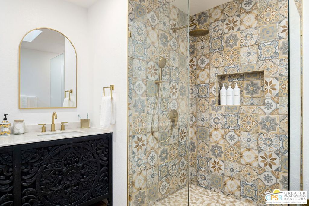 MLS #25595969PS image #25