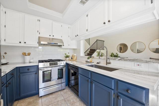 Detail Gallery Image 8 of 24 For 418 W San Marcos Bld #138,  San Marcos,  CA 92069 - 2 Beds | 2/1 Baths