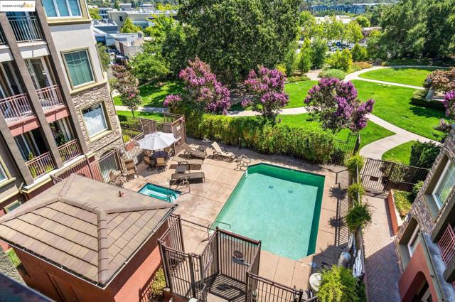 1800 Alma, Walnut Creek CA: https://media.crmls.org/mediaz/1d6d67cb-f706-4c11-b0b0-34abfc81002e.jpg