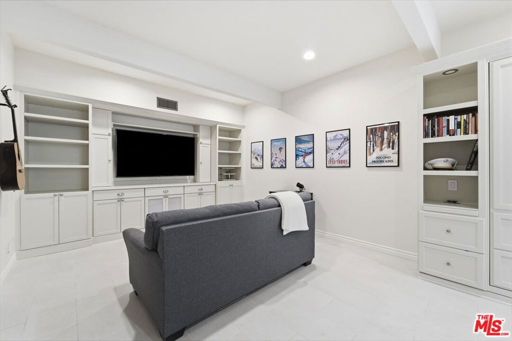 MLS #26864775 image #18