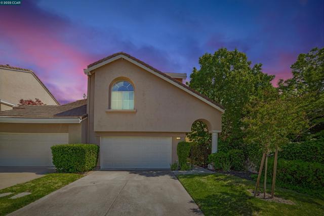 1364 Canyon Side Ave, San Ramon CA: https://media.crmls.org/mediaz/1d6e878b-4009-4b7e-b9cc-ee8d10708f51.jpg