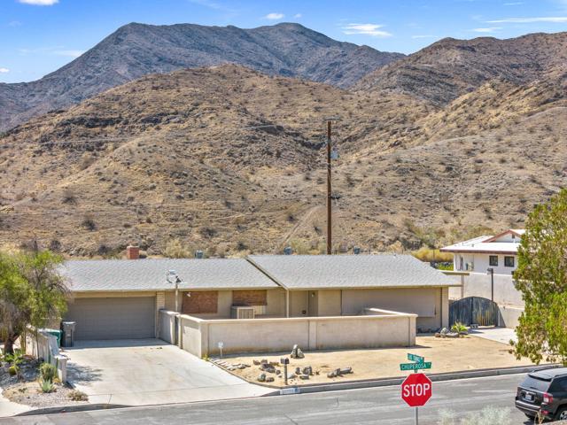 38280 Chuperosa Lane, Cathedral City CA: https://media.crmls.org/mediaz/1d6f4ebb-06ab-45fb-86cf-d0dc77de7336.jpg