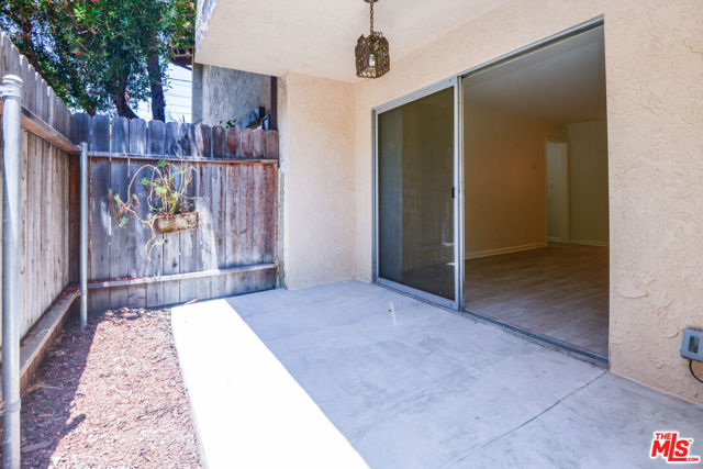 2602 Carnegie Lane, Redondo Beach CA: https://media.crmls.org/mediaz/1d6f8270-44a2-4b5b-944e-f8d4bff019a5.jpg