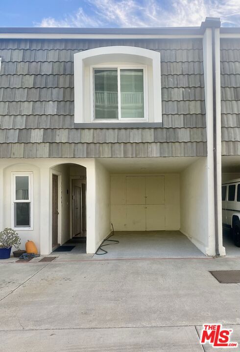 Drew Fenton | 11942 Whitewater Lane Malibu CA | MLS: 7428379 Drew Fenton | 11942 Whitewater Lane Malibu CA | MLS: 7428379