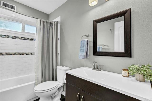 Detail Gallery Image 12 of 23 For 4560 Maple Ave, La Mesa,  CA 91941 - 2 Beds | 1/1 Baths