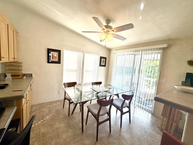 96 Sand Creek, Cathedral City CA: https://media.crmls.org/mediaz/1d704cc8-19c3-4689-9962-1352dc12267d.jpg