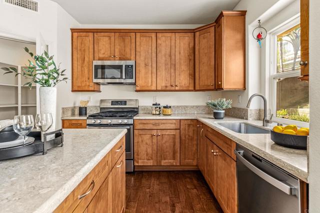 Detail Gallery Image 25 of 66 For 3218 Rancho Reata, Carlsbad,  CA 92009 - 3 Beds | 2/1 Baths