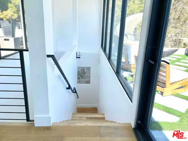 2746 Rinconia Drive, Los Angeles CA: https://media.crmls.org/mediaz/1d71d78c-df81-4548-a7d1-4be276cc5599.jpg