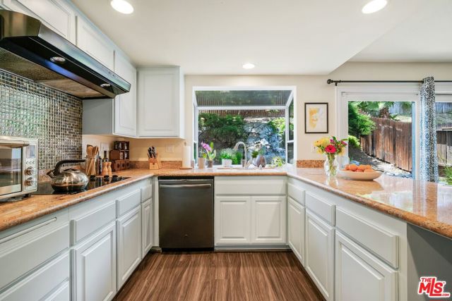 8389 Sedan Avenue, West Hills CA: https://media.crmls.org/mediaz/1d71f02e-b6e3-4195-a982-75c3875bf3a9.jpg
