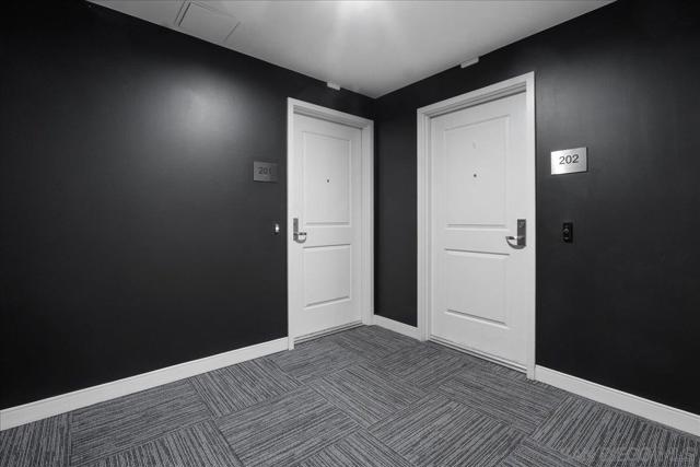 1080 Park Blvd, San Diego CA: https://media.crmls.org/mediaz/1d721746-3bce-498d-82c1-ee0ba4d35be5.jpg