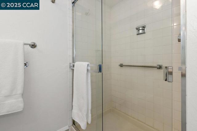 1617 Ptarmigan Dr, Walnut Creek CA: https://media.crmls.org/mediaz/1d726ca4-d2af-47f3-8c9b-94cc7df01552.jpg