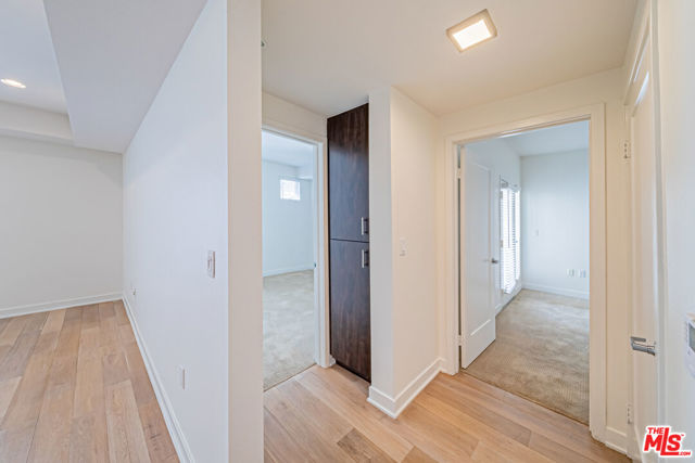 436 S Virgil Avenue, Los Angeles CA: https://media.crmls.org/mediaz/1d73c1af-934b-4eec-855f-f9aab243f22f.jpg