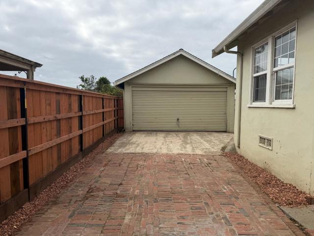 33 Roosevelt Street, Watsonville CA: https://media.crmls.org/mediaz/1d73ccbd-7ca6-4cc0-80da-cbef4adb9e1f.jpg